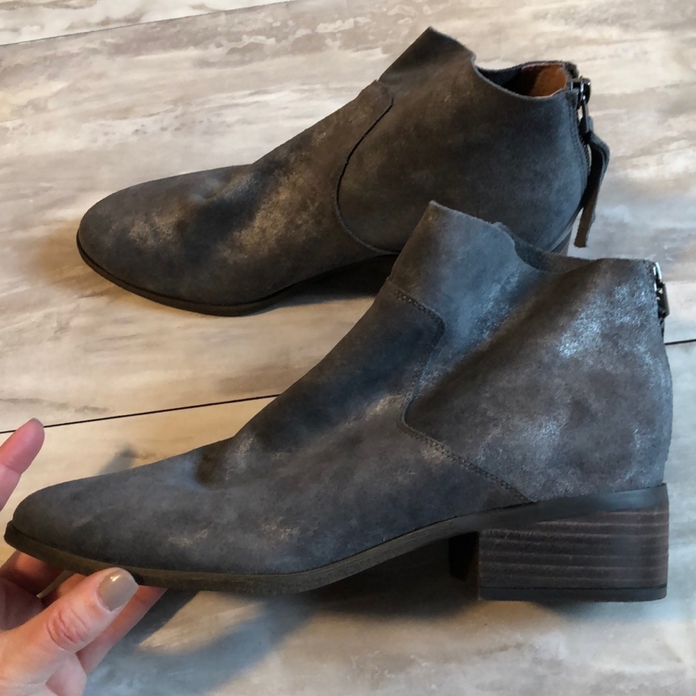 Lucky Lahela Charcoal Grey suede boots 10 - Picture 6 of 7